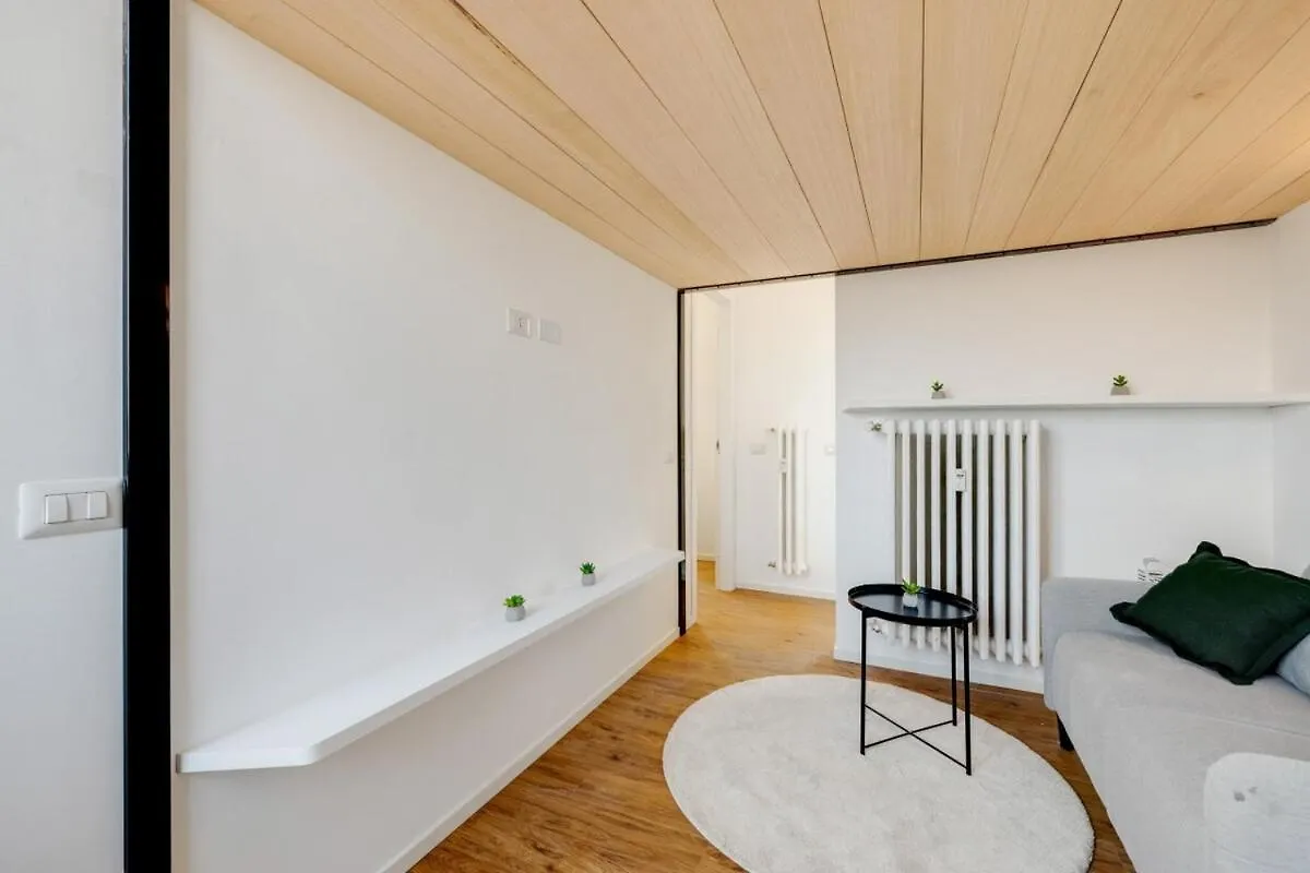 Homeby, Cozy Penthouse Milan 0*,
