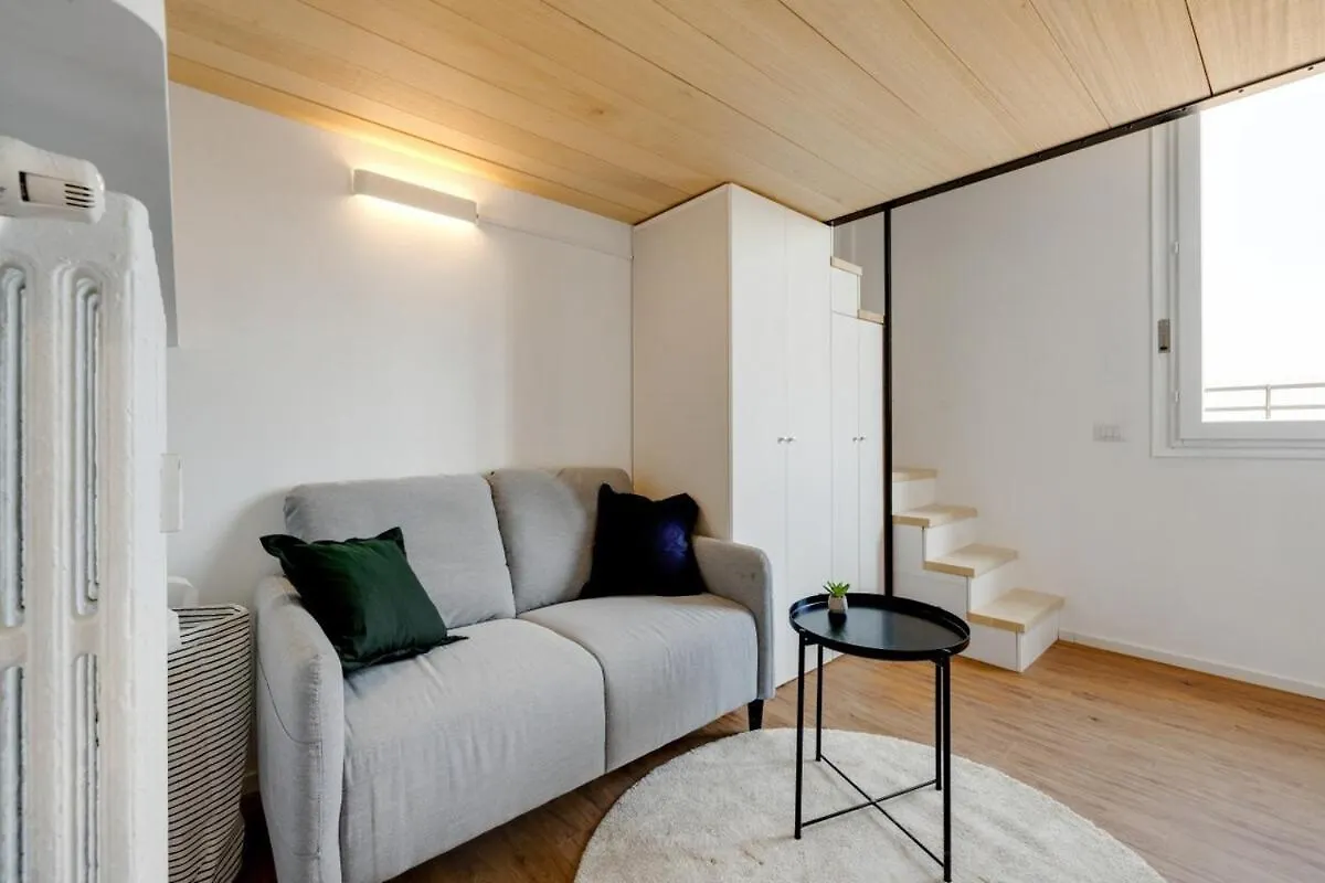 Homeby, Cozy Penthouse Milan