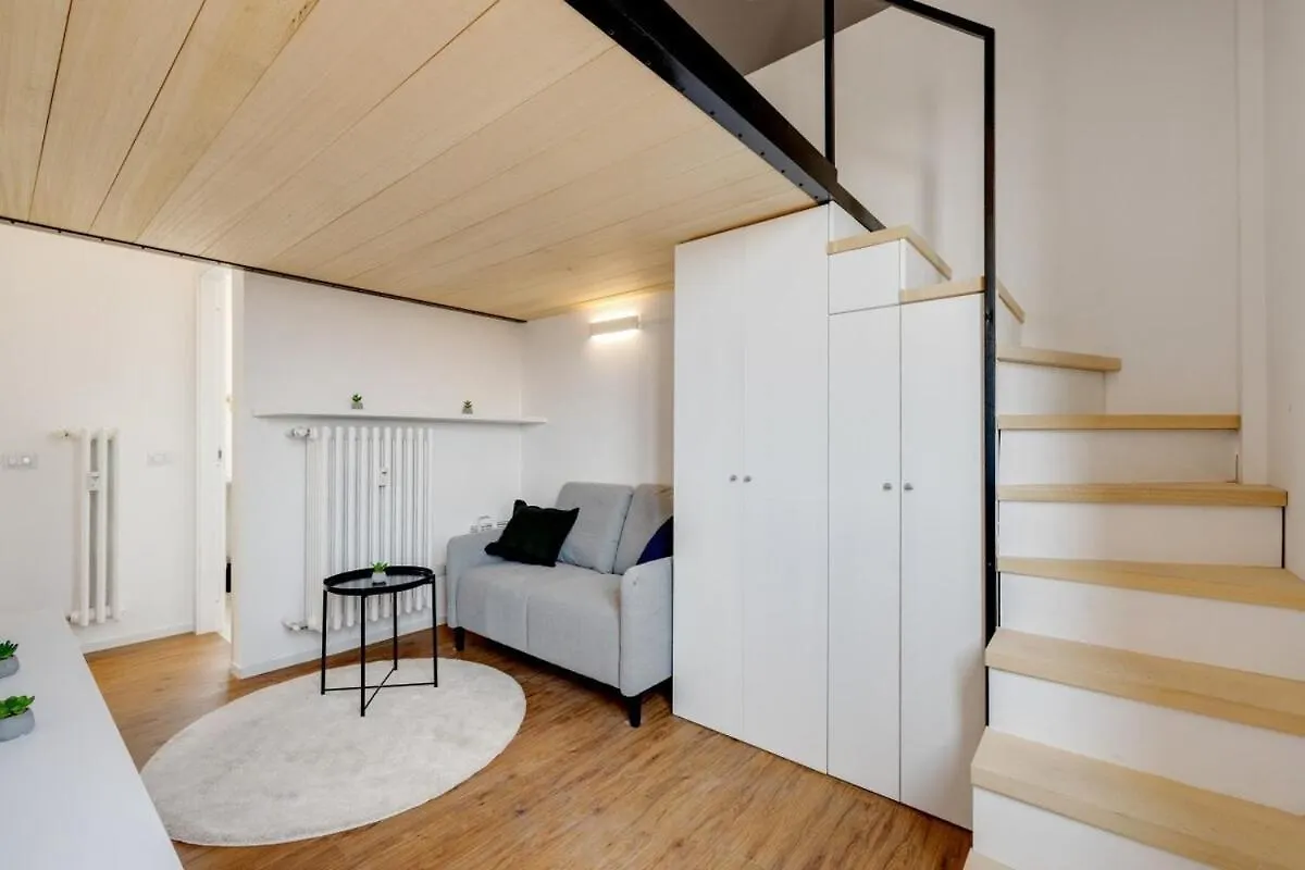 Homeby, Cozy Penthouse Milan 0*,