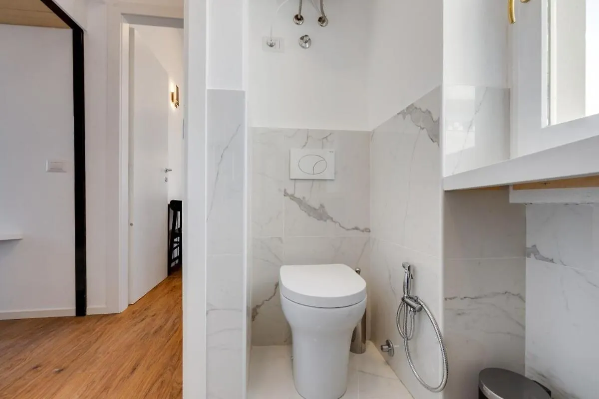 Homeby, Cozy Penthouse Milan 0*,