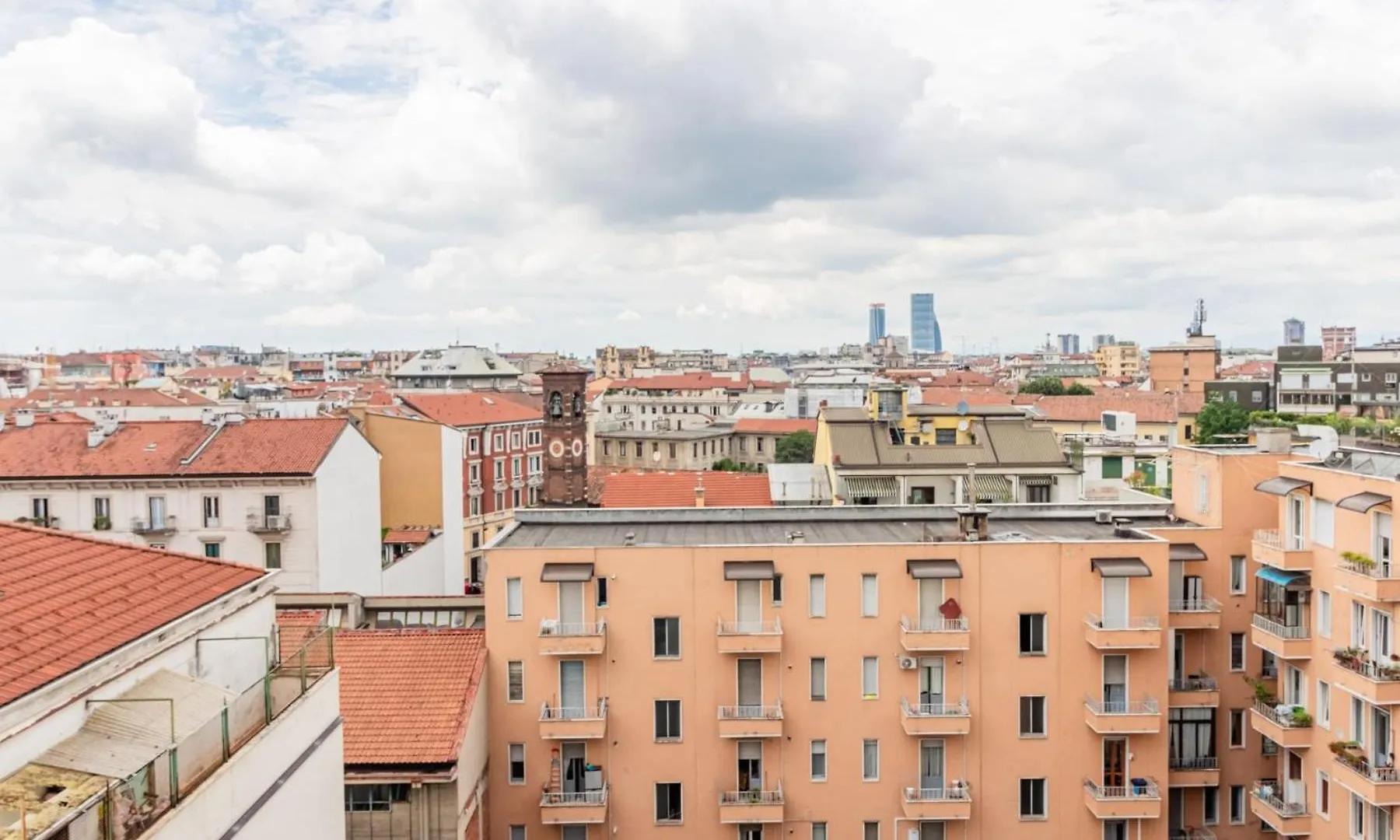 Apartment Homeby, Cozy Penthouse Milan