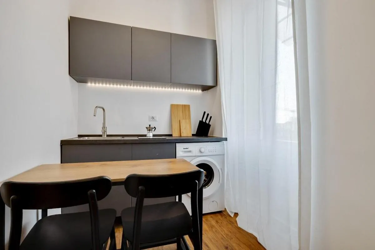 Daire Homeby, Cozy Penthouse Milano